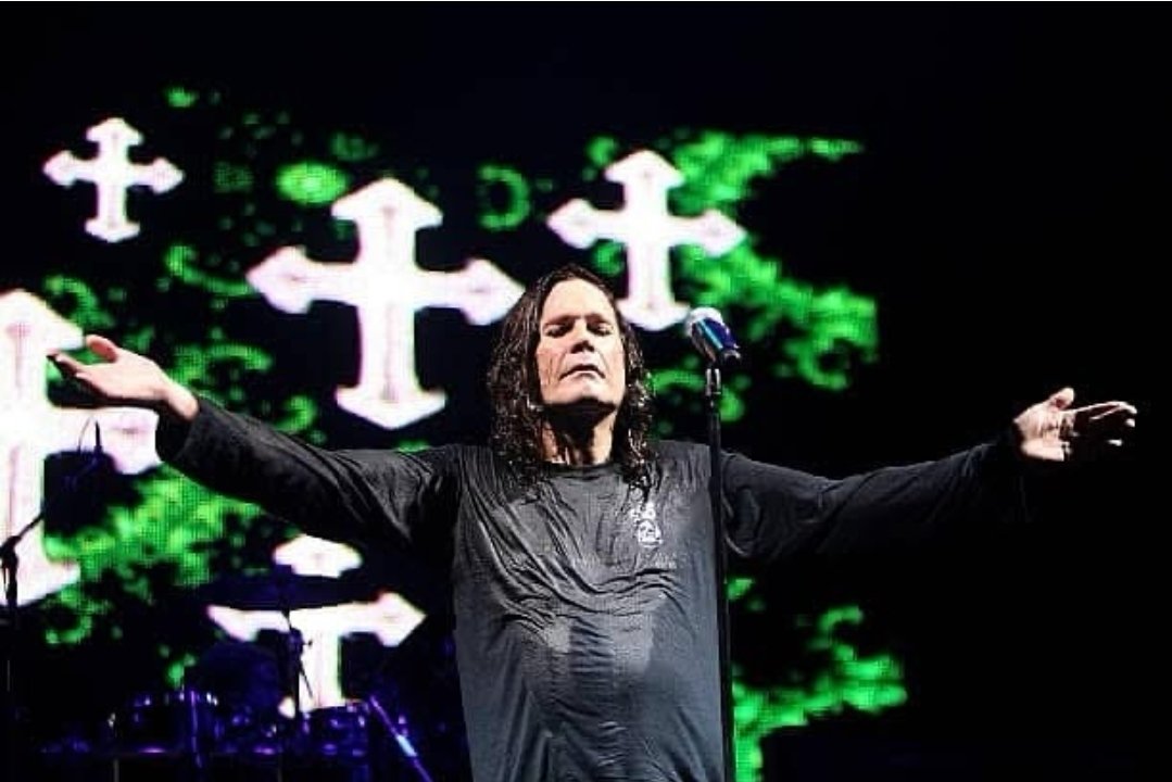At 76, Ozzy Osbourne dies right after his final performance